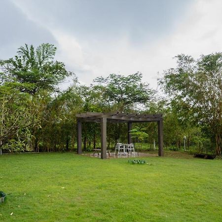 Pawna By Hangout Villas Lonavala Bagian luar foto